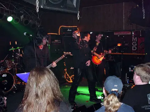 2002
